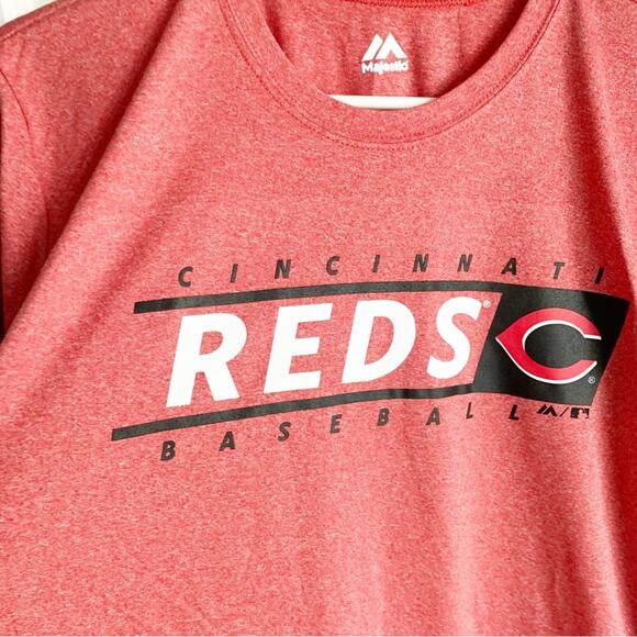 Majestic Cincinnati Reds Baseball MLB short Sleeve T-Shirt Sleek Feel Large NWOT - Picture 2 of 9